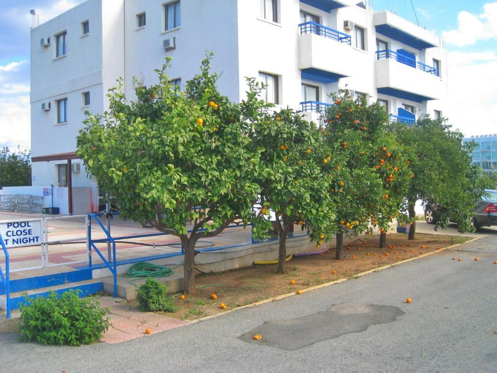 Maouris Hotel Apartments Protaras Exterior photo