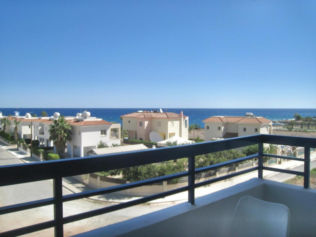 Maouris Hotel Apartments Protaras Exterior photo